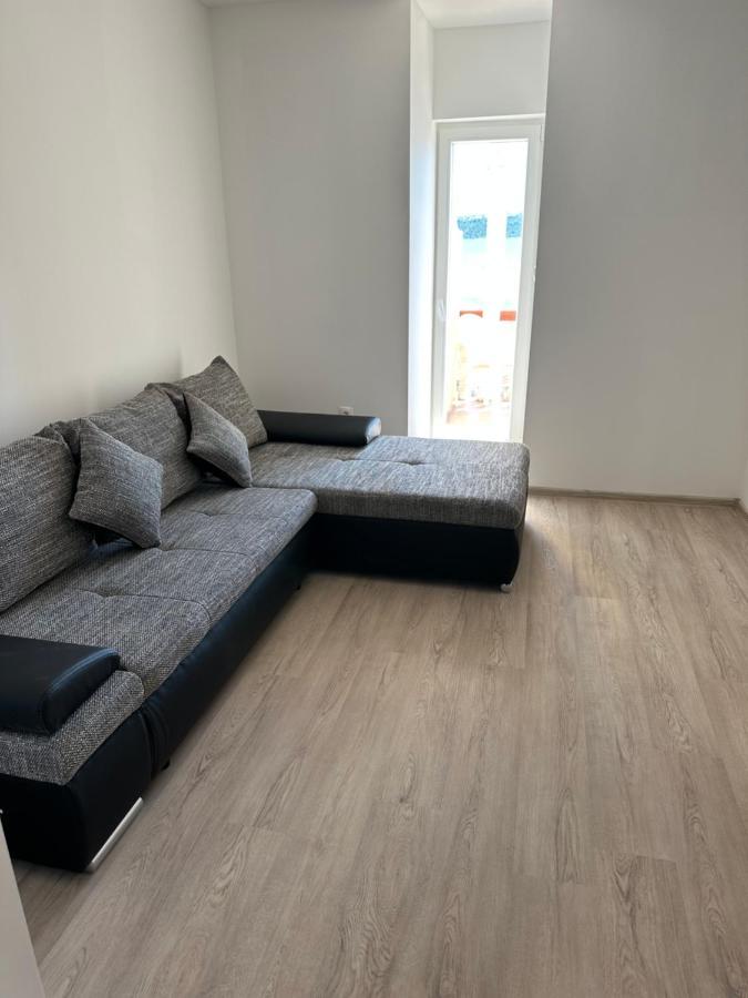 App 4 - 6 Persons Direct On The Seaside, 1St Floor Leilighet Ljubač Eksteriør bilde